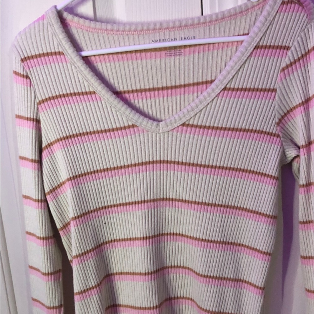 American Eagle shirt.